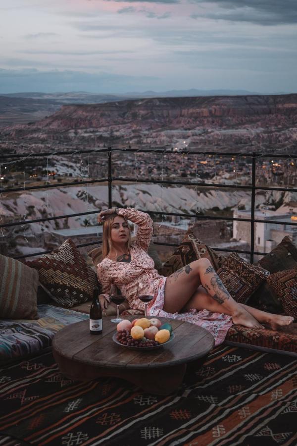 Helike Cave Suites Учисар Экстерьер фото