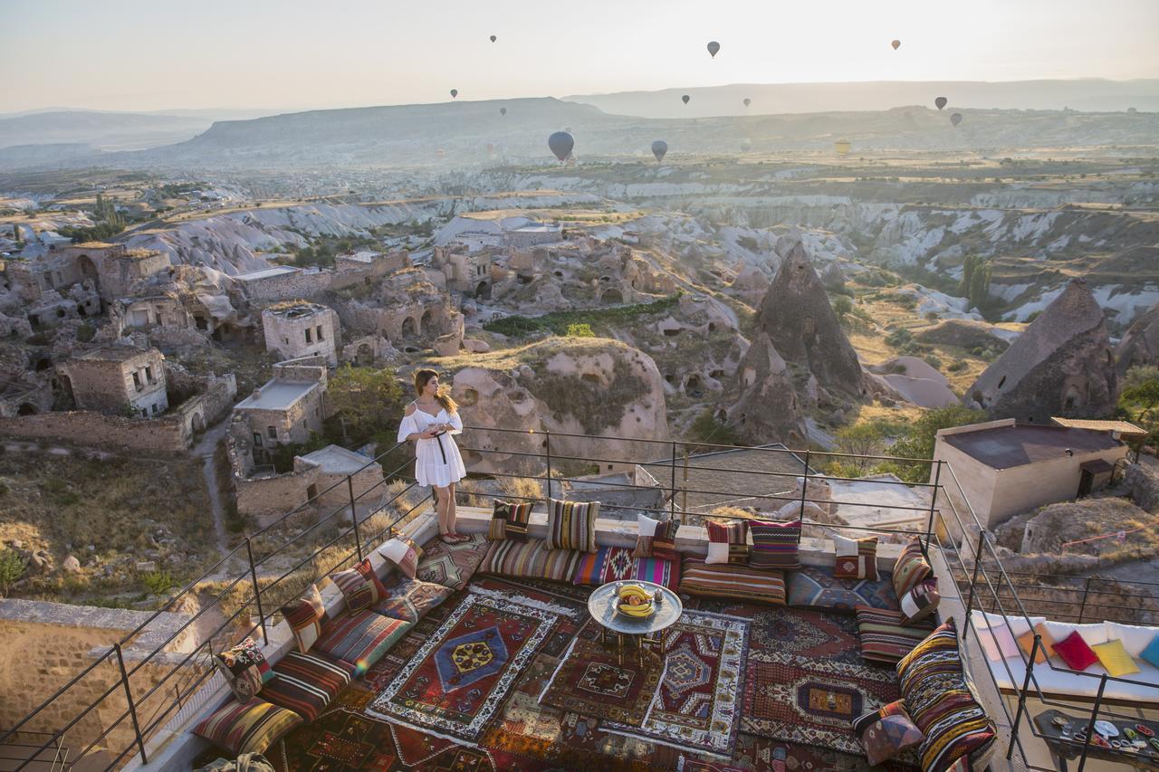 Helike Cave Suites Учисар Экстерьер фото