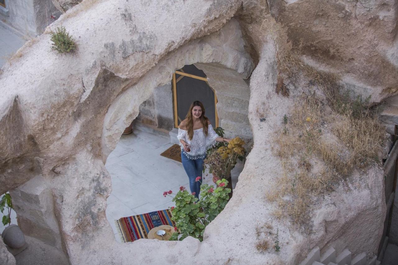 Helike Cave Suites Учисар Экстерьер фото